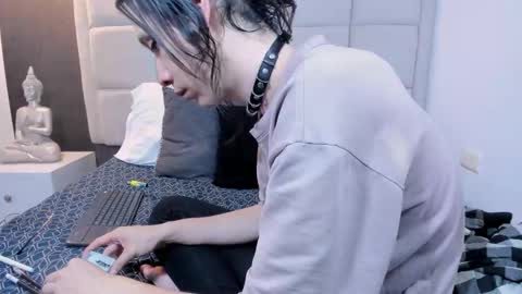 Keira Hecate online show from 02-12-25, 07:45