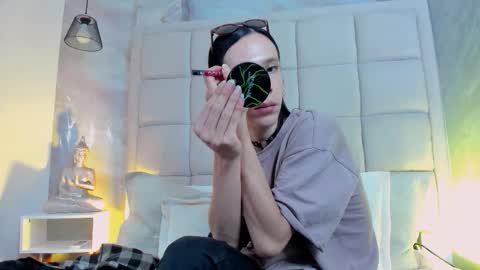 Keira Hecate online show from 11-11-25, 08:31