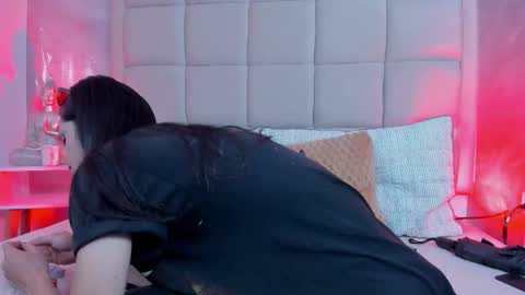 Keira Hecate online show from 11-20-25, 08:52