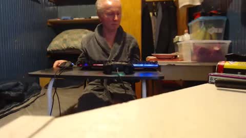 hedonista67 online show from 12-31-24, 04:14