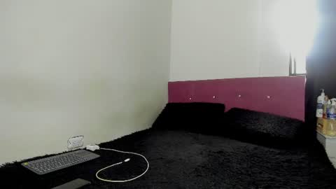 heellboy_ online show from 06-25-26, 09:19