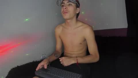 heellboy_ online show from 07-08-26, 12:37