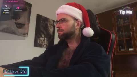 Snapshot of heels4funn chatting on 12-21-25, 06:04 Fran online show from 12-21-25, 06:04