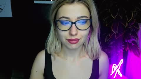 Snapshot of heidi_pleasure chatting on 02-26-25, 10:47 Heidi online show from 02-26-25, 10:47