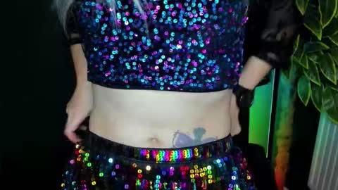 Snapshot of heidi_pleasure chatting on 11-27-25, 05:42 Heidi online show from 11-27-25, 05:42