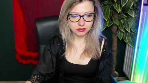 Heidi online show from 04-30-26, 04:41