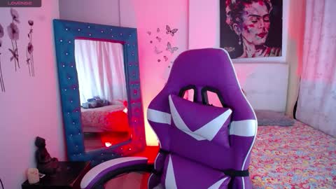 Heidy online show from 10-02-25, 01:18