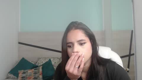 Snapshot of heidy_hoiss chatting on 01-07-25, 02:51 Heidy online show from 01-07-25, 02:51