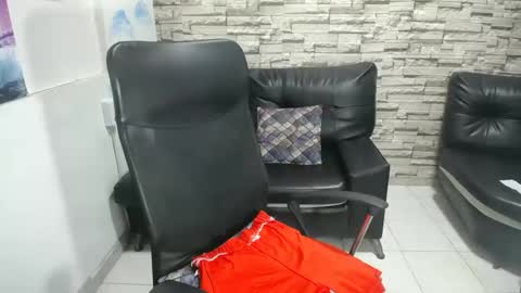 Heidy Sumers online show from 10-24-25, 05:42