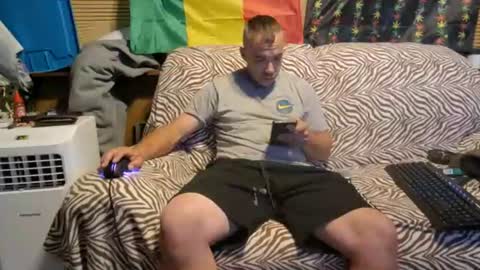 xxScubaStevexx online show from 07-05-26, 07:59