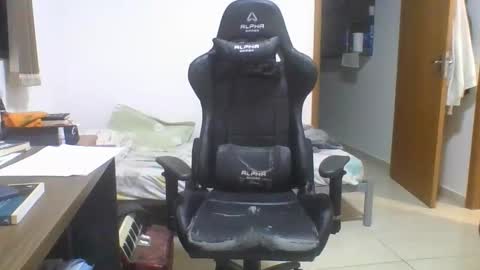 Snapshot of heitorcp1 chatting on 01-17-26, 03:33 heitorcp1 online show from 01-17-26, 03:33