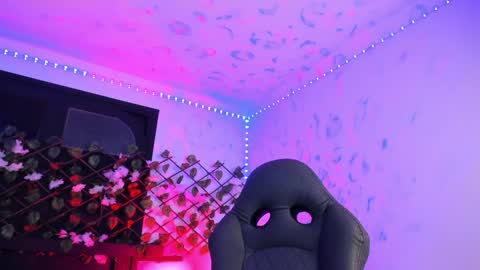 Heka Prudence online show from 02-05-25, 03:45