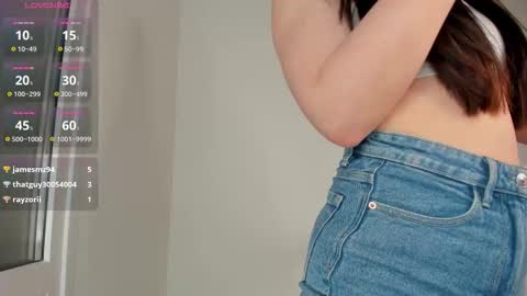 Snapshot of helen__spark__ chatting on 01-17-26, 02:16 Hi I am Helen online show from 01-17-26, 02:16