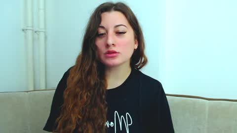 helen_adams_ online show from 12-25-24, 01:51