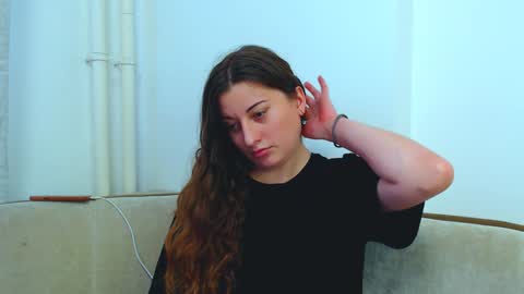 helen_adams_ online show from 01-15-25, 11:00