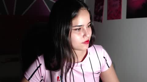 Snapshot of helen_russoo chatting on 12-15-24, 10:04 Helen online show from 12-15-24, 10:04