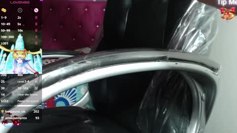 Snapshot of helen_russoo chatting on 12-30-24, 09:19 Helen online show from 12-30-24, 09:19