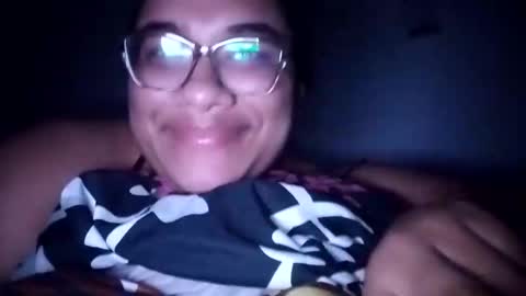 Snapshot of helena_grant chatting on 12-22-25, 02:30 Helena online show from 12-22-25, 02:30