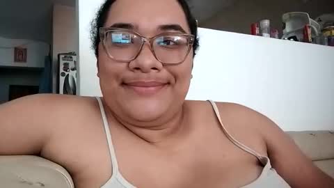 Snapshot of helena_grant chatting on 02-28-26, 07:04 Helena online show from 02-28-26, 07:04