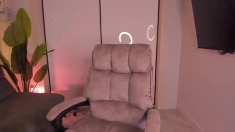 Snapshot of helena_lorente chatting on 01-09-25, 11:13 Helen online show from 01-09-25, 11:13