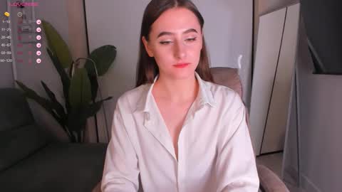 Snapshot of helena_lorente chatting on 11-03-25, 04:08 Helen online show from 11-03-25, 04:08