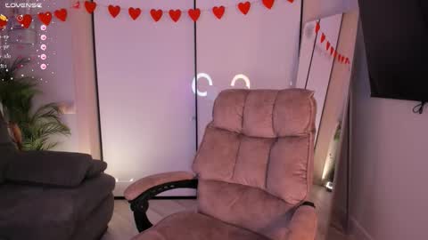 Snapshot of helena_lorente chatting on 02-26-26, 03:33 Helen online show from 02-26-26, 03:33