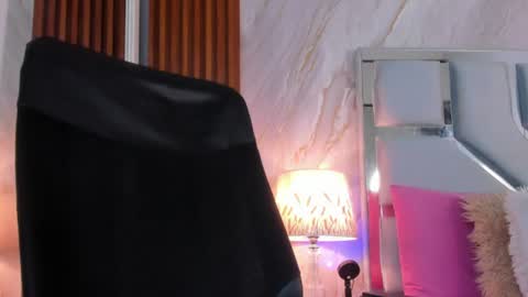 Helena Santos  online show from 06-28-26, 10:43