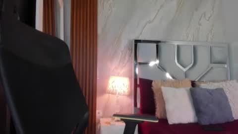 Helena Santos  online show from 07-19-26, 10:41