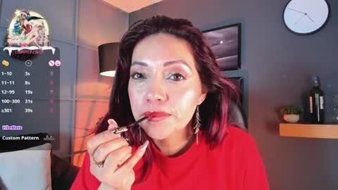 Snapshot of helenaduque_ chatting on 12-24-24, 10:55 Helena online show from 12-24-24, 10:55