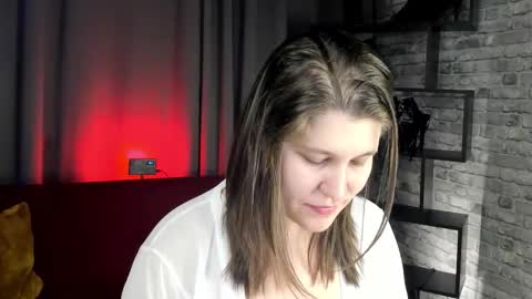 helenahoffmann online show from 03-04-26, 04:07