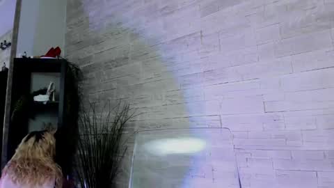 Helen online show from 04-28-26, 05:01