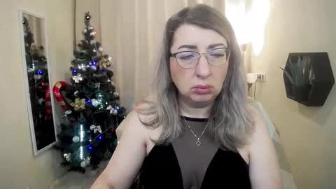 helenenigma online show from 01-05-26, 07:28