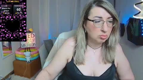 Snapshot of helenenigma chatting on 05-28-26, 06:38 helenenigma online show from 05-28-26, 06:38