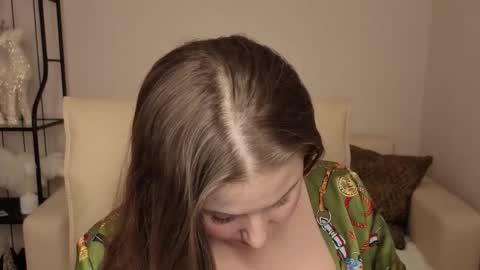 Helen online show from 12-18-25, 02:50