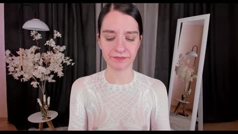 Helen online show from 02-03-25, 06:34