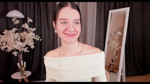 Helen online show from 02-06-25, 02:55