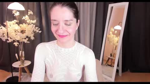 Helen online show from 02-17-25, 06:20