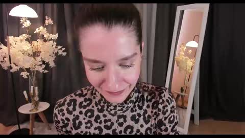 Helen online show from 02-19-25, 06:33