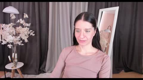 Helen online show from 02-22-25, 05:55