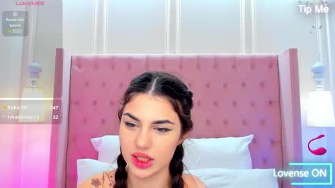 Snapshot of helentiny chatting on 12-03-25, 01:42 Helen online show from 12-03-25, 01:42