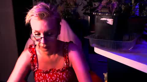 Helga online show from 06-29-26, 07:36