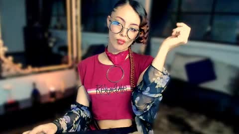 Heliconia online show from 05-10-26, 12:38