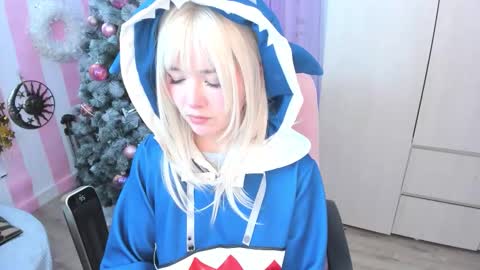 Snapshot of hell_fairy chatting on 02-06-26, 04:50 Laura online show from 02-06-26, 04:50