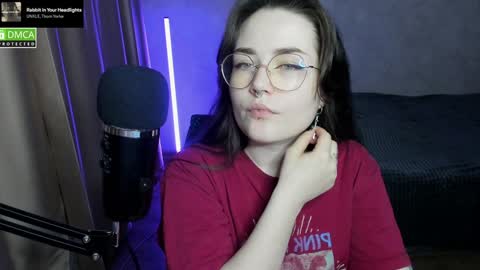 Snapshot of hell_hotline chatting on 12-28-24, 06:08 Red online show from 12-28-24, 06:08