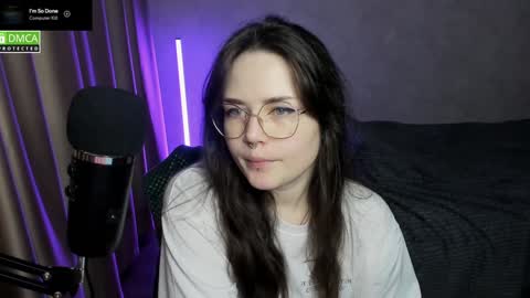 Snapshot of hell_hotline chatting on 01-10-25, 07:11 Red online show from 01-10-25, 07:11