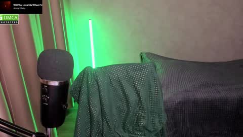 Snapshot of hell_hotline chatting on 01-28-25, 09:08 Red online show from 01-28-25, 09:08