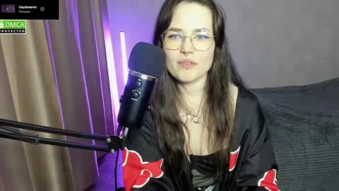 Snapshot of hell_hotline chatting on 02-28-25, 09:12 Red online show from 02-28-25, 09:12