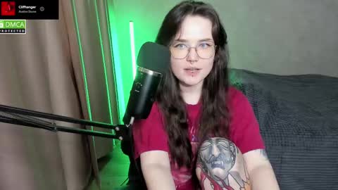 Snapshot of hell_hotline chatting on 03-11-25, 09:59 Red online show from 03-11-25, 09:59