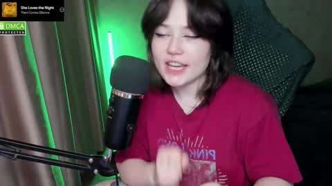 Snapshot of hell_hotline chatting on 02-10-26, 08:13 Red online show from 02-10-26, 08:13