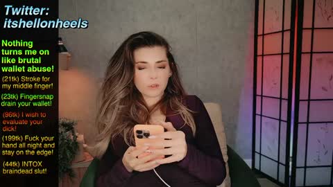 Snapshot of hell_on_heels_ chatting on 02-26-25, 01:11 - show loyalty and subscribe - online show from 02-26-25, 01:11